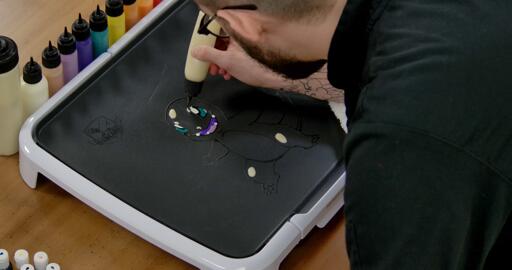 Charmander Pancake Art step 4.3: There are some smaller highlights accenting some of Charmander's facial features. Try not to miss these.