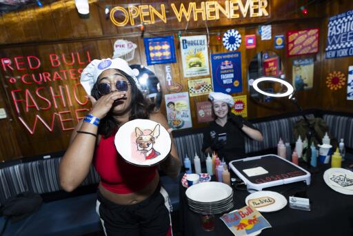 2025_09_14_RedBull_FashionWeekDinerTakeover_©LauraJuneKirsch_441